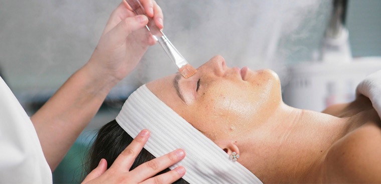 facials-what-to-expect-inline-2.jpg